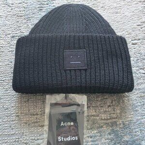Women's Black Small Face Logo Hat